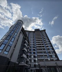 ������ 4� �������� � �� �� Park Tower ���� 1