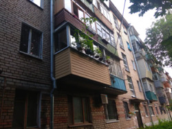 Продаж 2 кмн квартири з роздільними кімнатами, Космос ( О.Говорухи) фото 2 Продаж 2 кмн квартири з роздільними кімнатами, Космос ( О.Говорухи) фото 2