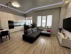 Трикімнатна квартира на Волгоградській 26а фото 9 Трикімнатна квартира на Волгоградській 26а фото 9