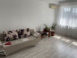 Продаж 3 кімнатної квартири, площа Свободи. фото 3 Продаж 3 кімнатної квартири, площа Свободи. фото 3