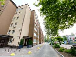 Квартира в одному з найкращих жк (Космос-сіті) фото 2 Квартира в одному з найкращих жк (Космос-сіті) фото 2