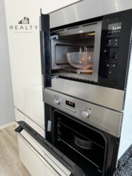 Трикімнатна квартира на Волгоградській 26а фото 8 Трикімнатна квартира на Волгоградській 26а фото 8