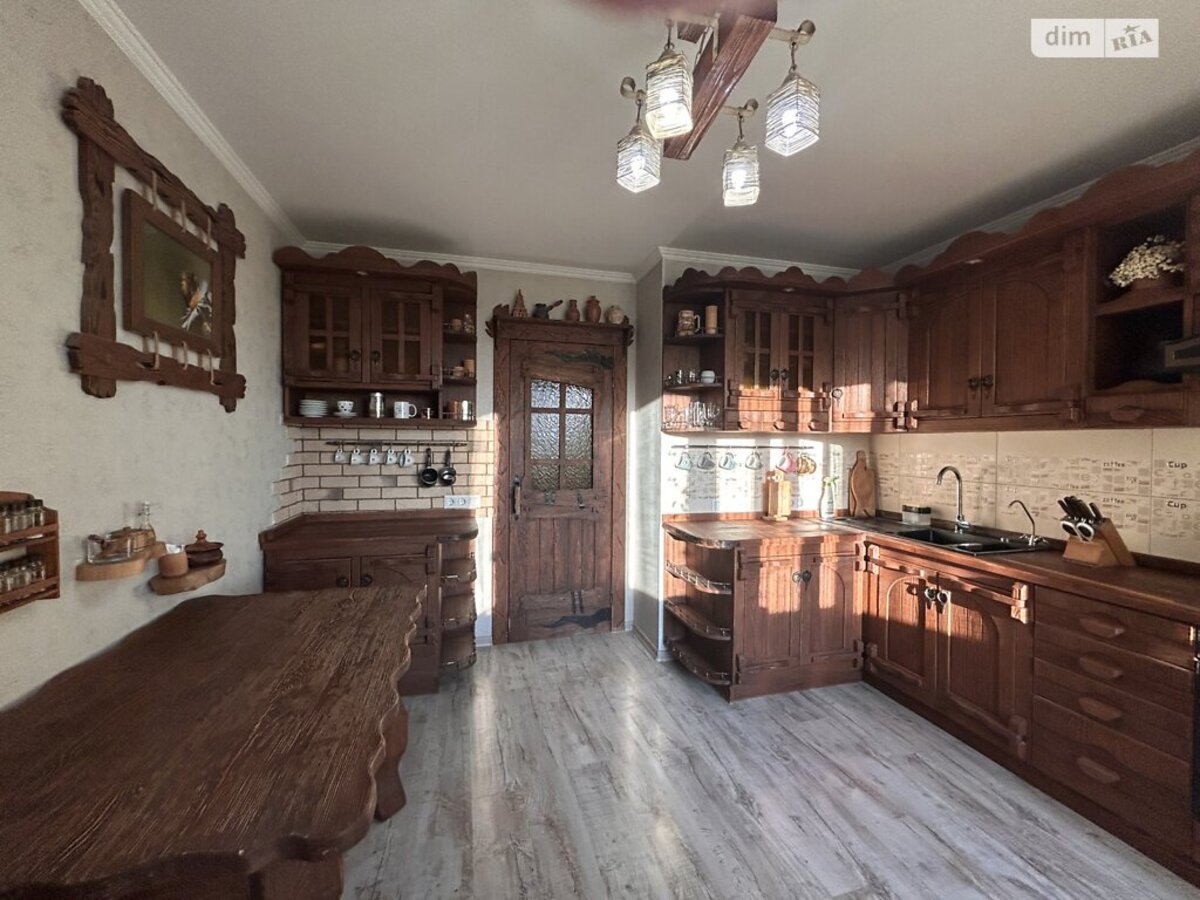 Продається квартира коновальця, 21, Тернопіль, Тернопільська, Канада фото 1 Продається квартира коновальця, 21, Тернопіль, Тернопільська, Канада фото 1