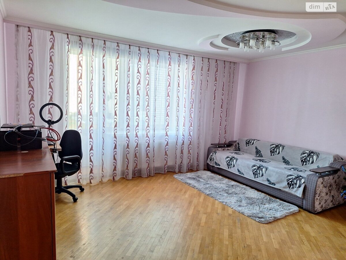 Продається квартира Коновальця Є. вул., 11, Тернопіль, Тернопільська, Канада фото 1 Продається квартира Коновальця Є. вул., 11, Тернопіль, Тернопільська, Канада фото 1