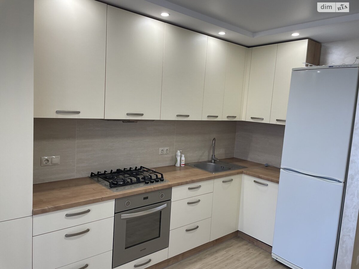 Продається квартира Тарнавського Генерала вул., 2, Тернопіль, Тернопільська, БАМ фото 1 Продається квартира Тарнавського Генерала вул., 2, Тернопіль, Тернопільська, БАМ фото 1