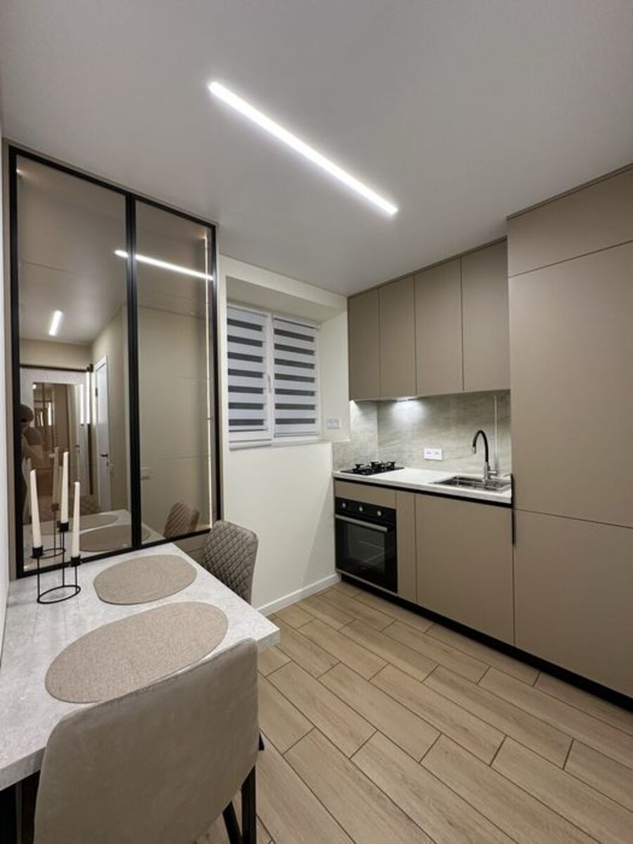 Продається квартира Савури К. вул., Тернопіль, Тернопільська, Східний масив фото 1 Продається квартира Савури К. вул., Тернопіль, Тернопільська, Східний масив фото 1