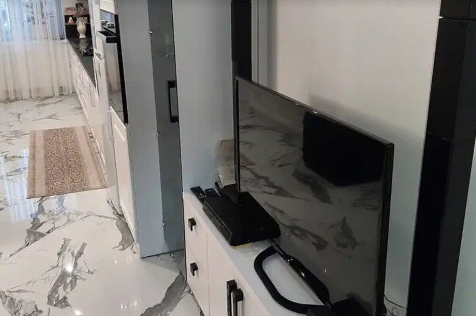 Продається квартира Злуки пр., 18, Тернопіль, Тернопільська, БАМ фото 1 Продається квартира Злуки пр., 18, Тернопіль, Тернопільська, БАМ фото 1