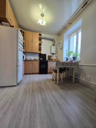 ПРОДАЖ 2-ох кім квартири в сталінці (Критий ринок) фото 5 ПРОДАЖ 2-ох кім квартири в сталінці (Критий ринок) фото 5