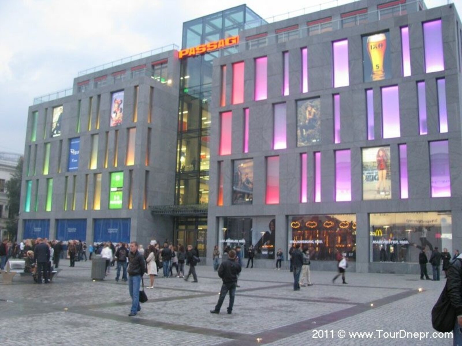 Продам 2-х комнатную. Центр. фото 1 Продам 2-х комнатную. Центр. фото 1