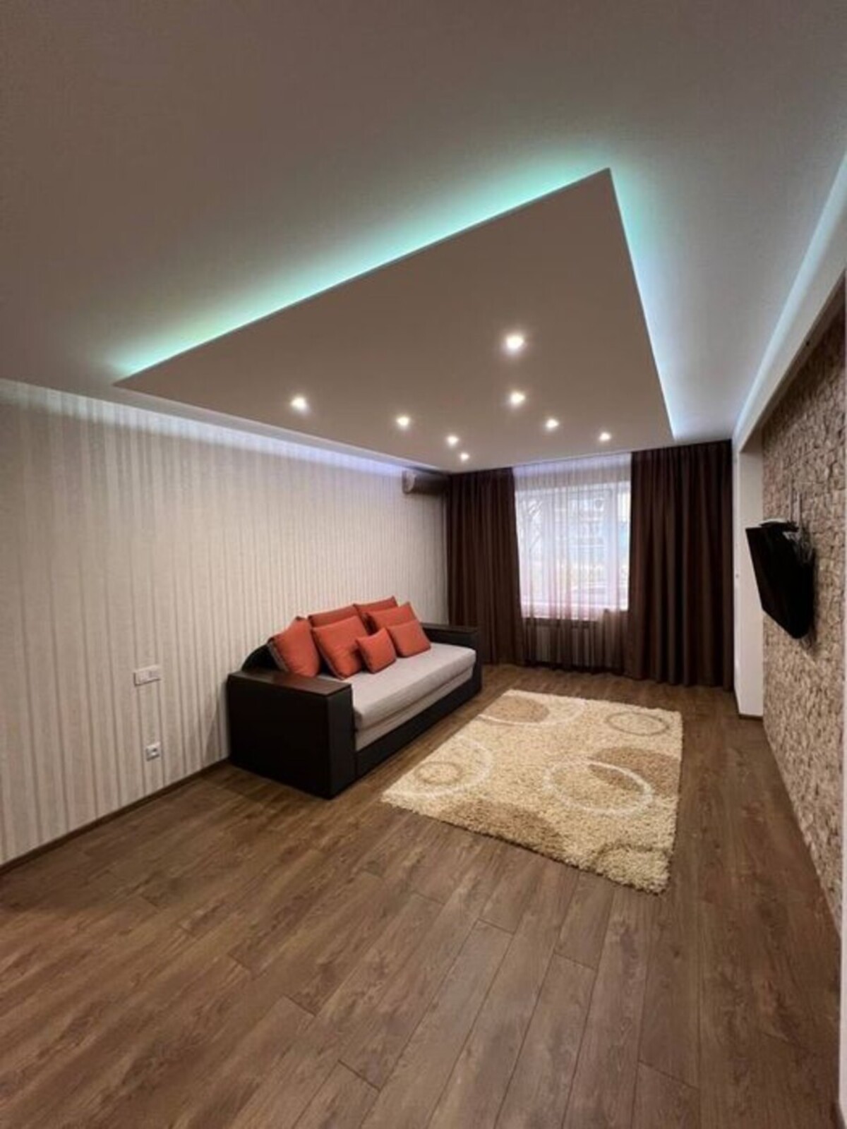 Продається квартира Дніпропетровська, Кам'янське, Кам'янське фото 1 Продається квартира Дніпропетровська, Кам'янське, Кам'янське фото 1