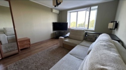 Продам двокімнатну квартиру в цегляному будинку фото 1 Продам двокімнатну квартиру в цегляному будинку фото 1