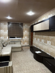 Продається квартира Дніпропетровська, Кам'янське, Кам'янське, 11 мкр фото 1 Продається квартира Дніпропетровська, Кам'янське, Кам'янське, 11 мкр фото 1