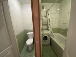 Продається квартира Дніпропетровська, Кам'янське, Кам'янське, центр фото 10 Продається квартира Дніпропетровська, Кам'янське, Кам'янське, центр фото 10