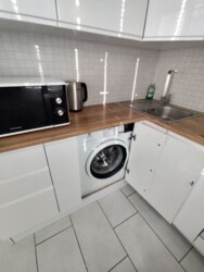 Продається квартира Дніпропетровська, Кам'янське, Кам'янське, центр фото 2 Продається квартира Дніпропетровська, Кам'янське, Кам'янське, центр фото 2