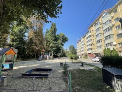 Продам просторную 1 к. квартиру на пр. Богдана Хмельницкого фото 1 Продам просторную 1 к. квартиру на пр. Богдана Хмельницкого фото 1