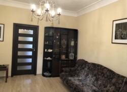 3-х комнатная квартира Центр Сталинка. фото 1 3-х комнатная квартира Центр Сталинка. фото 1