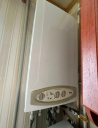 Продається квартира Дніпропетровська, Кам'янське, Кам'янське, 11 мкр фото 11 Продається квартира Дніпропетровська, Кам'янське, Кам'янське, 11 мкр фото 11