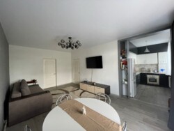 Продається квартира Дніпропетровська, Кам'янське, Кам'янське фото 1 Продається квартира Дніпропетровська, Кам'янське, Кам'янське фото 1