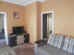 Продам 2х кiмн. квартиру 1 поверх фото 3 Продам 2х кiмн. квартиру 1 поверх фото 3