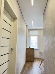 Продам 2х комнатную квартиру Центр города ул. Комунарная. фото 3 Продам 2х комнатную квартиру Центр города ул. Комунарная. фото 3