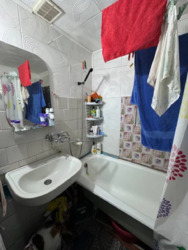 Продається квартира Дніпропетровська, Кам'янське, Кам'янське, 1 мкр фото 8 Продається квартира Дніпропетровська, Кам'янське, Кам'янське, 1 мкр фото 8