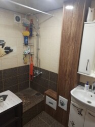 Продається квартира Дніпропетровська, Кам'янське, Кам'янське, центр фото 2 Продається квартира Дніпропетровська, Кам'янське, Кам'янське, центр фото 2