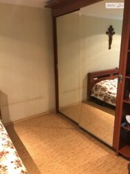 Продається квартира Дніпропетровська, Кам'янське, Кам'янське, центр фото 1 Продається квартира Дніпропетровська, Кам'янське, Кам'янське, центр фото 1