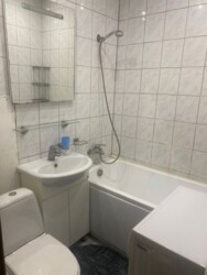 Продам 2 х комнатную уютную, светлую квартиру на Соцгороде (Проспект Конституции). фото 1 Продам 2 х комнатную уютную, светлую квартиру на Соцгороде (Проспект Конституции). фото 1