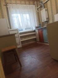 Продам 1 комн. квартиру, цокольный этаж Петровского фото 1 Продам 1 комн. квартиру, цокольный этаж Петровского фото 1