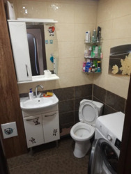 Продається квартира Дніпропетровська, Кам'янське, Кам'янське, центр фото 9 Продається квартира Дніпропетровська, Кам'янське, Кам'янське, центр фото 9