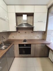 Продається квартира Дніпропетровська, Кам'янське, Карнаухівка фото 8 Продається квартира Дніпропетровська, Кам'янське, Карнаухівка фото 8