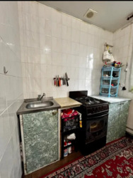 Продається квартира Дніпропетровська, Кам'янське, Кам'янське, центр фото 11 Продається квартира Дніпропетровська, Кам'янське, Кам'янське, центр фото 11