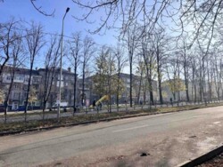 Продається квартира Дніпропетровська, Кам'янське, Кам'янське, центр фото 5 Продається квартира Дніпропетровська, Кам'янське, Кам'янське, центр фото 5