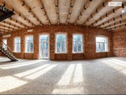 Продам просторную квартиру, расположенную в двух уровнях исторического здания ул. В. Вернадского, 27 фото 4 Продам просторную квартиру, расположенную в двух уровнях исторического здания ул. В. Вернадского, 27 фото 4