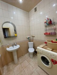 Продам 2 комнатную квартиру Сталинка фото 3 Продам 2 комнатную квартиру Сталинка фото 3