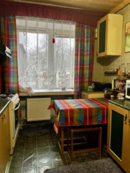 Продається квартира Дніпропетровська, Кам'янське, Кам'янське, центр фото 12 Продається квартира Дніпропетровська, Кам'янське, Кам'янське, центр фото 12