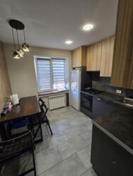 Продається квартира Дніпропетровська, Кам'янське, Кам'янське, центр фото 15 Продається квартира Дніпропетровська, Кам'янське, Кам'янське, центр фото 15