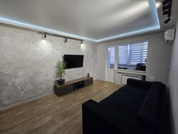 Продається квартира Дніпропетровська, Кам'янське, Кам'янське, центр фото 7 Продається квартира Дніпропетровська, Кам'янське, Кам'янське, центр фото 7