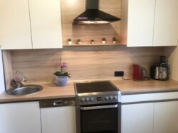 Продаётся 3-х комнатная квартира на левом берегу 10й фото 1 Продаётся 3-х комнатная квартира на левом берегу 10й фото 1