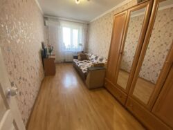 Продається квартира Дніпропетровська, Кам'янське, Кам'янське, центр фото 3 Продається квартира Дніпропетровська, Кам'янське, Кам'янське, центр фото 3