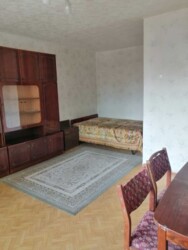 Продається квартира Дніпропетровська, Кам'янське, Кам'янське, центр фото 1 Продається квартира Дніпропетровська, Кам'янське, Кам'янське, центр фото 1