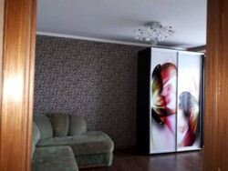 Продається квартира Дніпропетровська, Кам'янське, Кам'янське, 3 мкр фото 1 Продається квартира Дніпропетровська, Кам'янське, Кам'янське, 3 мкр фото 1