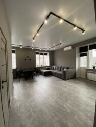 Продається квартира Дніпропетровська, Кам'янське, Кам'янське фото 1 Продається квартира Дніпропетровська, Кам'янське, Кам'янське фото 1