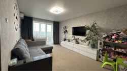 Продається квартира Дніпропетровська, Кам'янське, Кам'янське, 4 мкр, Металургов, 86а фото 3 Продається квартира Дніпропетровська, Кам'янське, Кам'янське, 4 мкр, Металургов, 86а фото 3