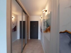 Best House (-1),  482,  ,   2