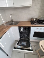 Продається квартира Дніпропетровська, Кам'янське, Кам'янське, центр фото 1 Продається квартира Дніпропетровська, Кам'янське, Кам'янське, центр фото 1