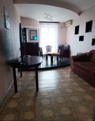 Продається квартира Дніпропетровська, Кам'янське, Кам'янське, центр фото 2 Продається квартира Дніпропетровська, Кам'янське, Кам'янське, центр фото 2