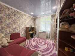 Продається квартира Дніпропетровська, Кам'янське, Кам'янське, центр фото 13 Продається квартира Дніпропетровська, Кам'янське, Кам'янське, центр фото 13