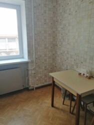 Продається квартира Дніпропетровська, Кам'янське, Кам'янське, центр фото 4 Продається квартира Дніпропетровська, Кам'янське, Кам'янське, центр фото 4