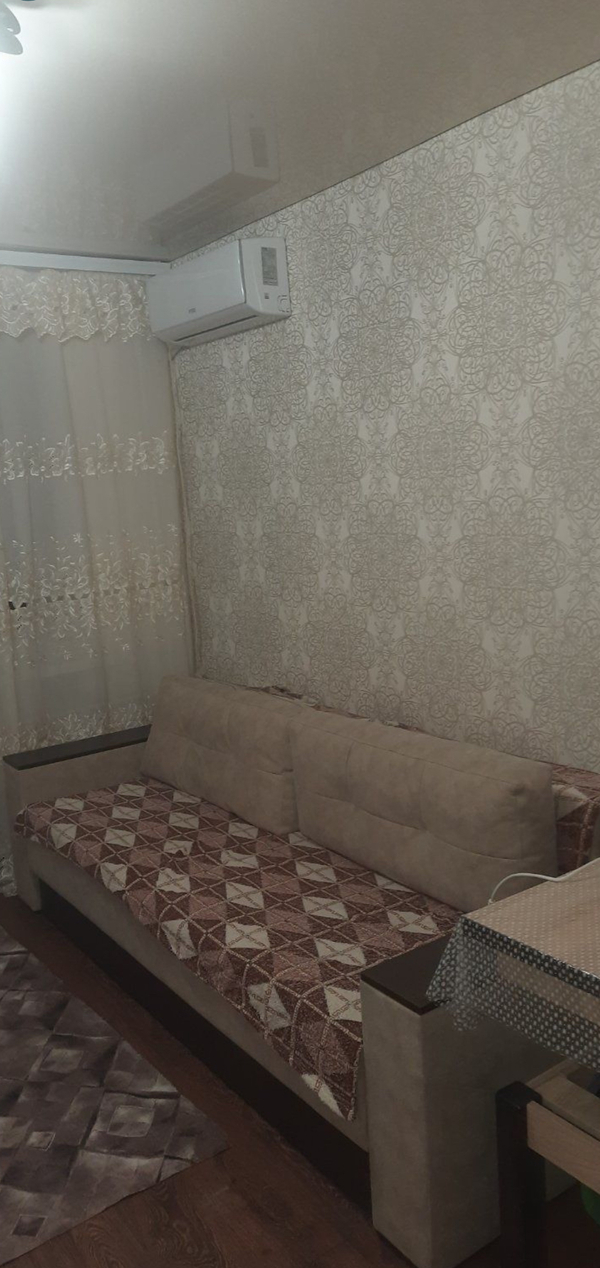 Продаю коммуну в центре города фото 1 Продаю коммуну в центре города фото 1